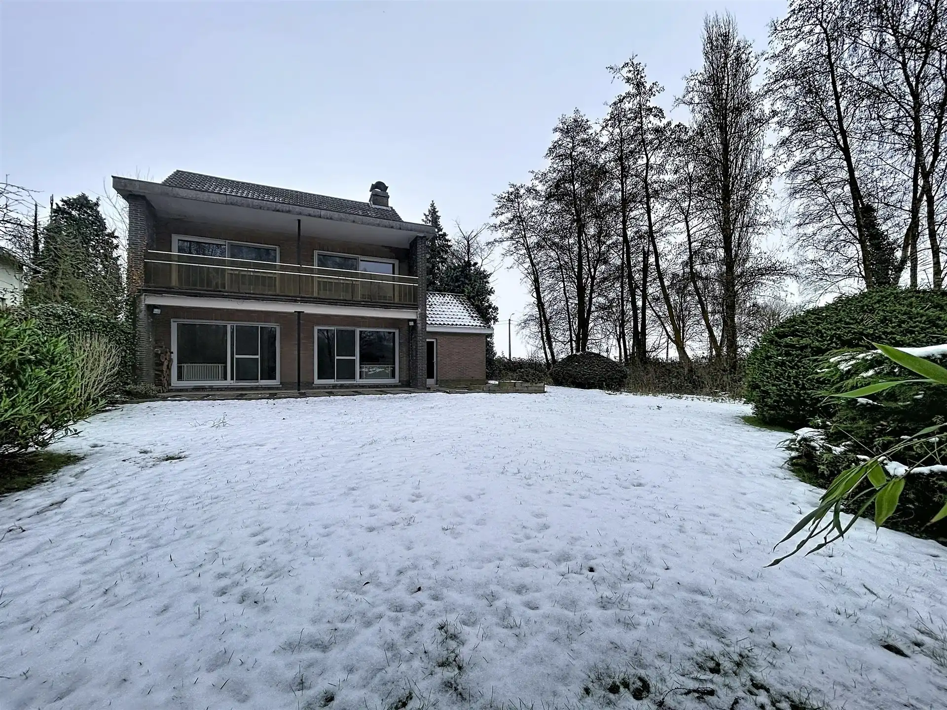 Open bebouwing met 4 slaapkamers en 230 m² bewoonbare oppervlakte foto 22