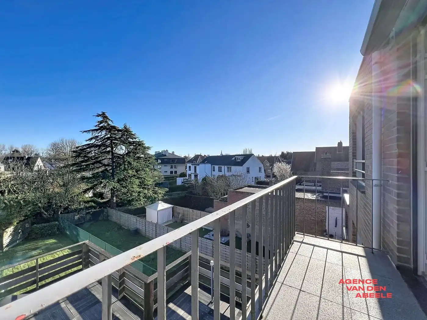 Instapklaar appartement met 2 slaapkamers en terras  foto 6