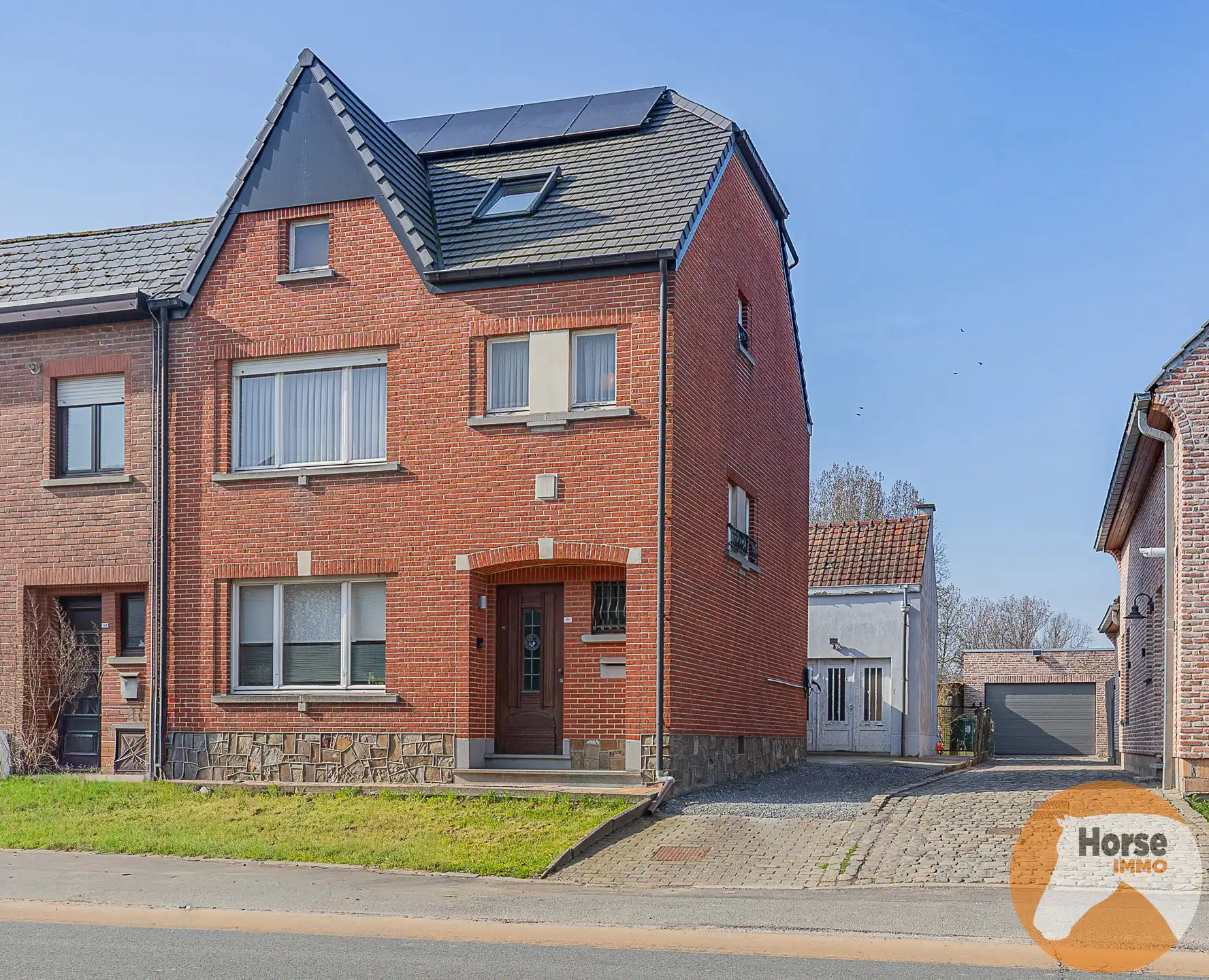 HELDERGEM - Gezellige woning met tuin, weide en stallen foto 2