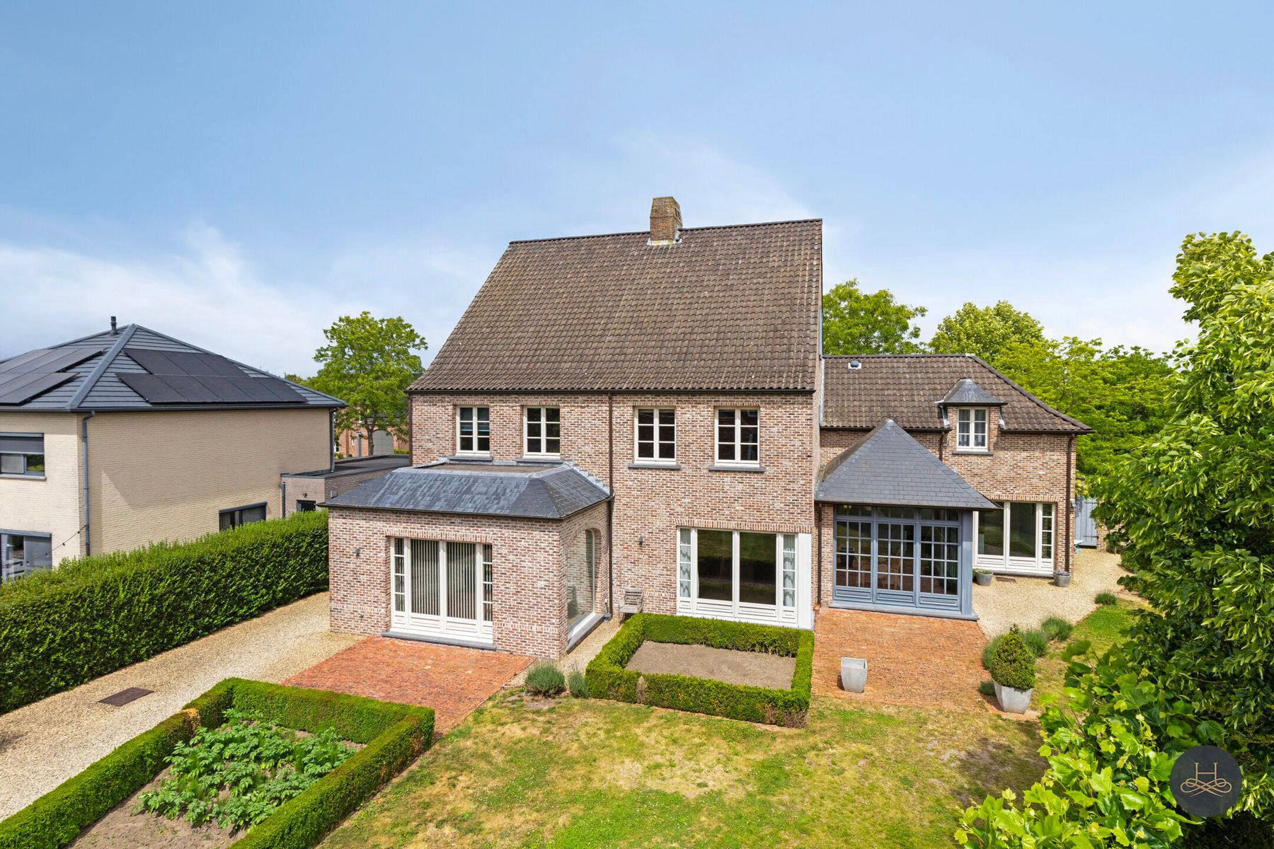 Exclusieve prachtig afgewerkte pastorijwoning met grote tuin foto 57