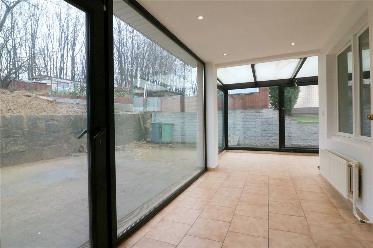 Uniek gelegen woning met 1 grote en 2 kleine slpk., rustige tuin foto 8