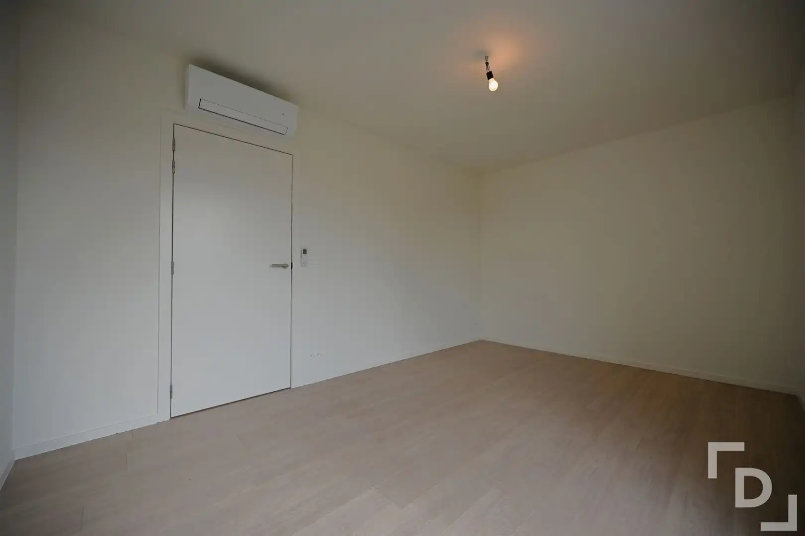 Afgewerkte nieuwbouwwoning te huur in hartje Proven. foto 11