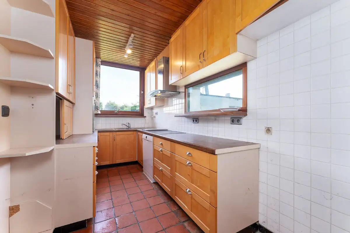 Ruime villa met 4 slaapkamers nabij het centrum foto 10