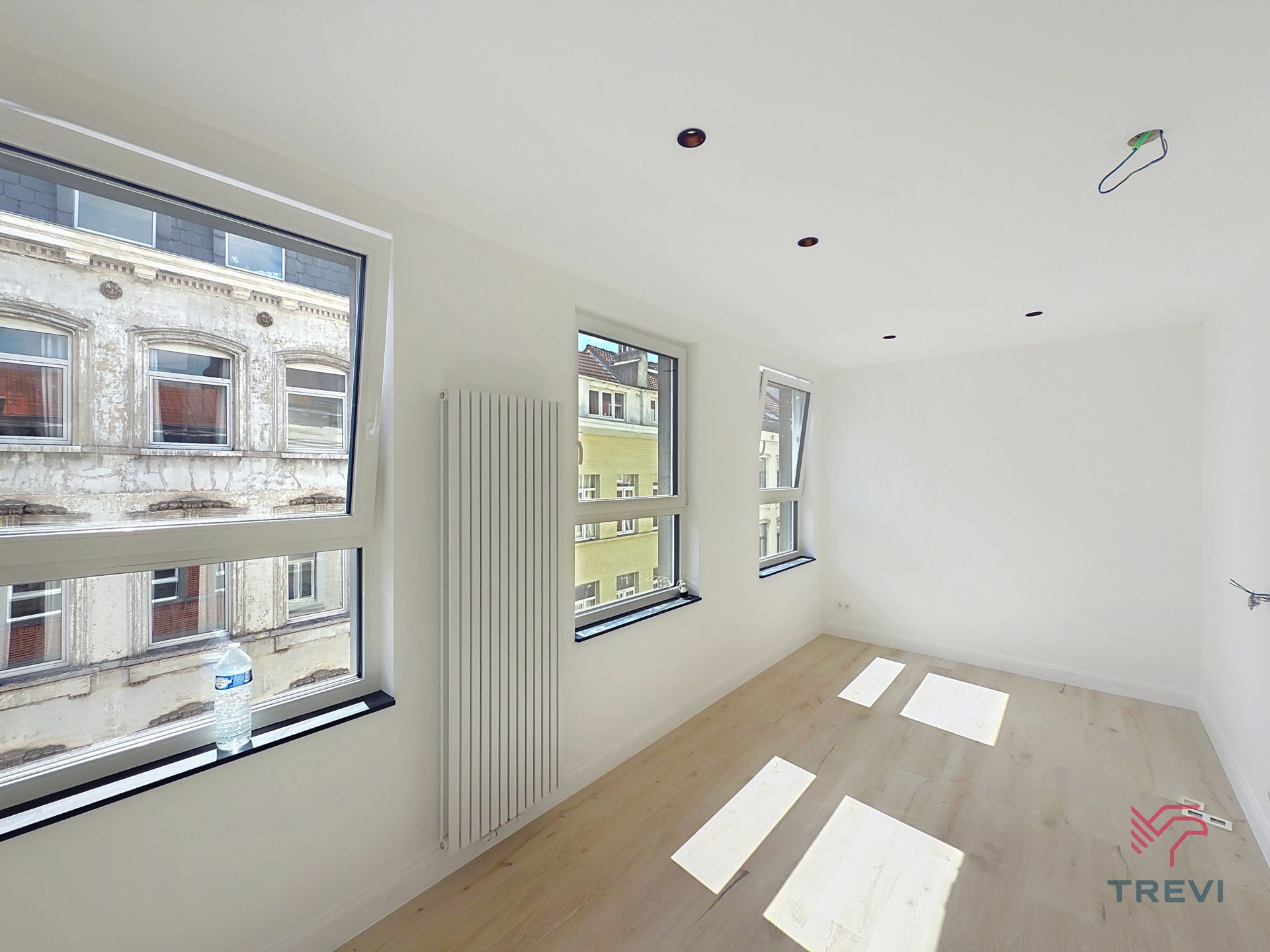 Gerenoveerd 1 slaapkamer appartement voor 1e bewoning! foto 6
