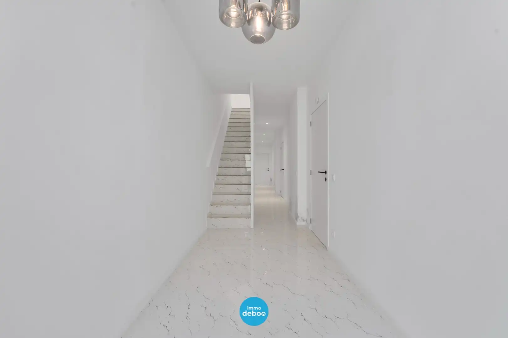 Instapklare bel-etagewoning van 260 m², volledig gerenoveerd in 2024, EPC B en zuidgerichte tuin nabij centrum en zee foto 16