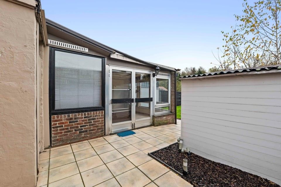 HALFOPEN BEBOUWING MET GARAGE EN GROTE TUIN IN TONGEREN foto 6