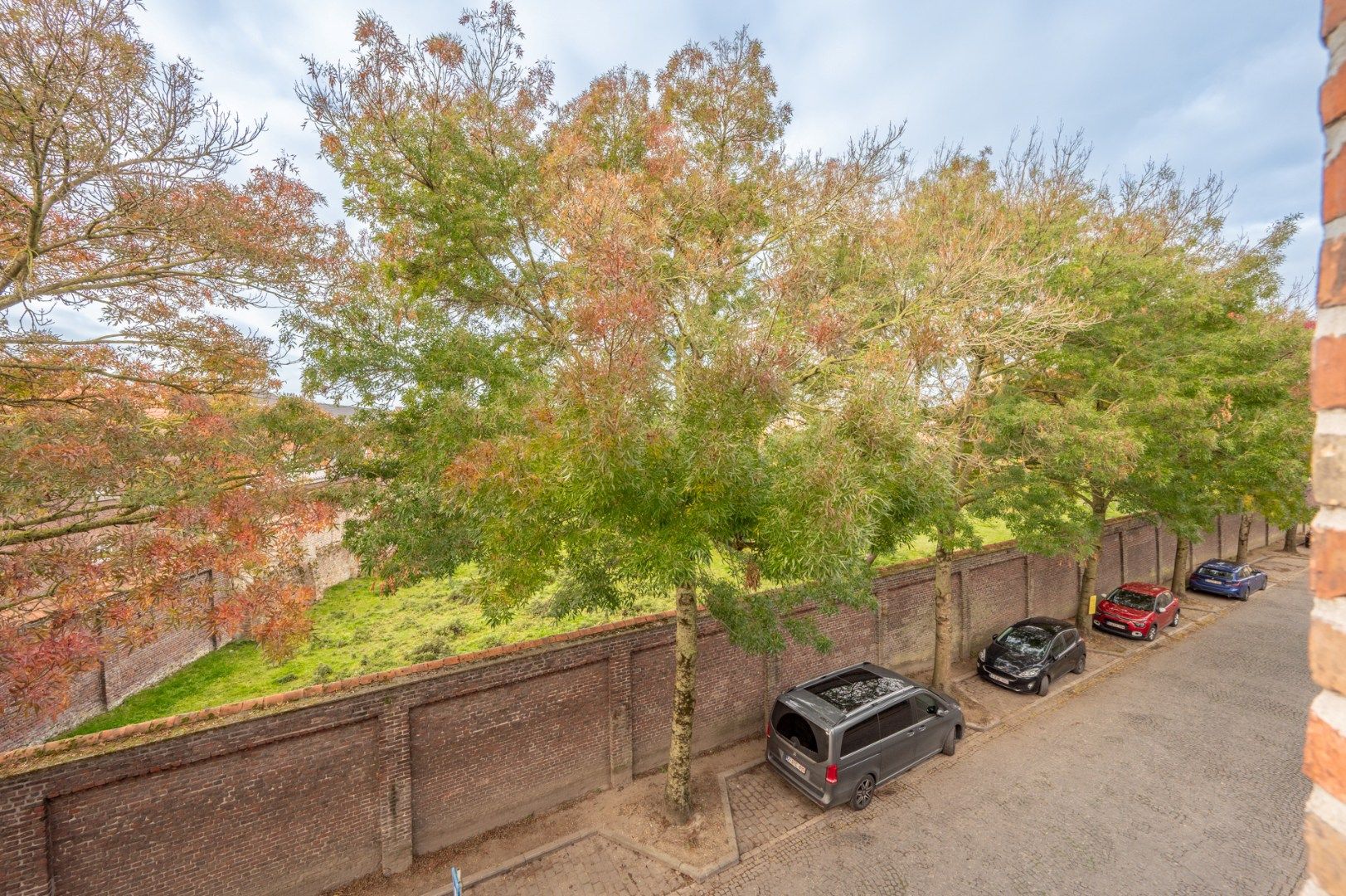 Rustig gelegen woning met potentieel in hartje Brugge foto 13