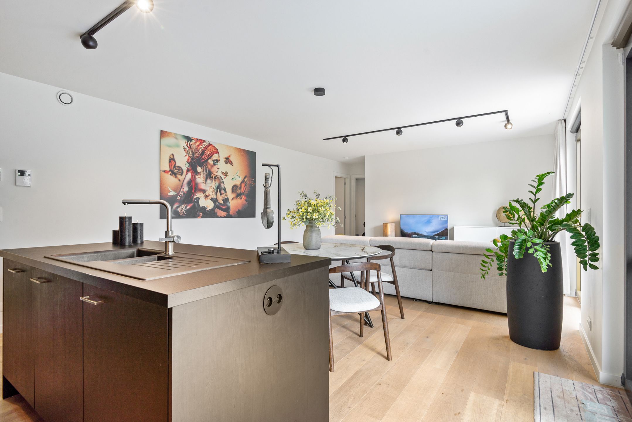 Prachtig afgewerkt, recent gelijkvloers appartement met tuin foto 7