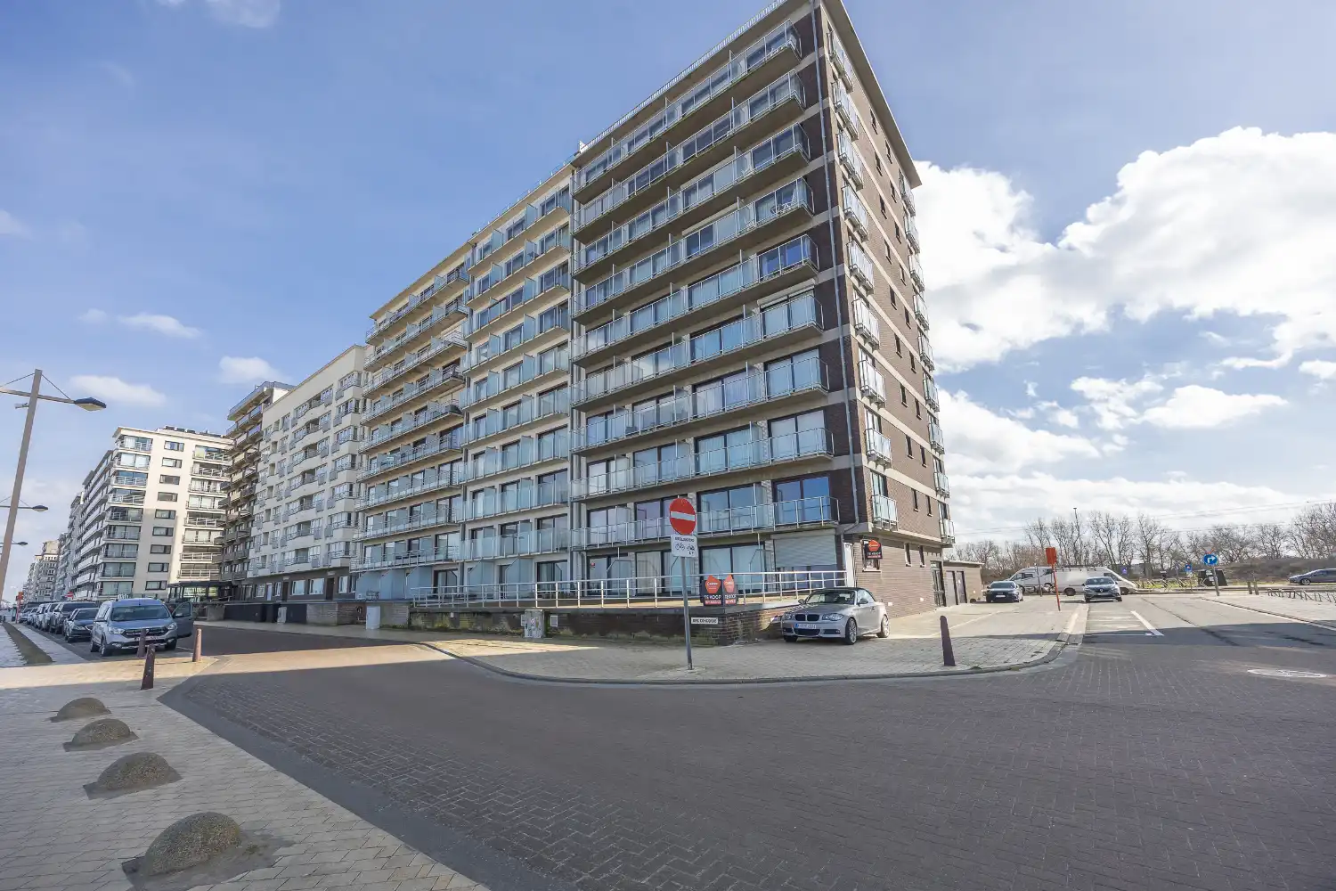 Gelijkvloers appartement met frontaal zeezicht en ruim zonneterras te koop in Middelkerke foto 21