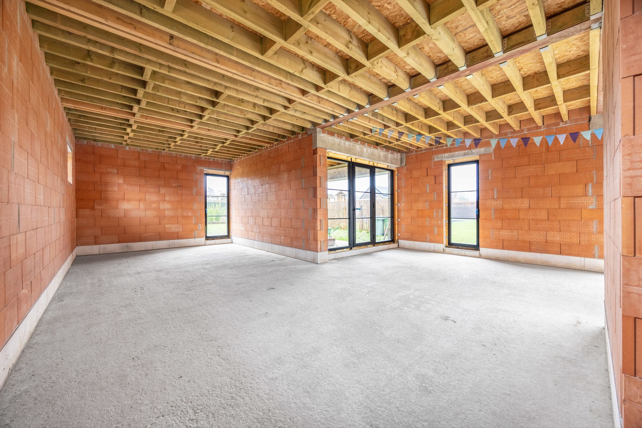 Langgevelhoeve met bijgebouw op rustige landelijke locatie foto 18