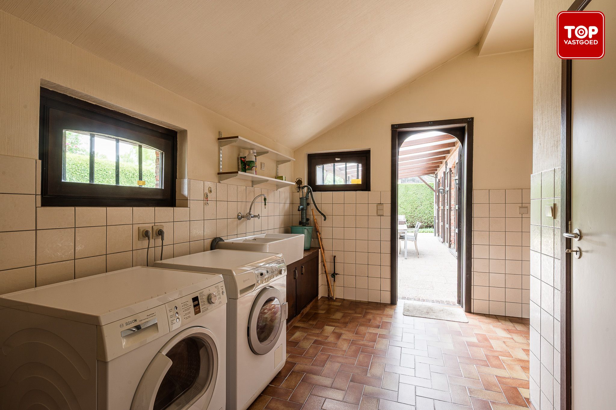 Statige villa met 4 slaapkamers op een perceel van 755m²  foto 26