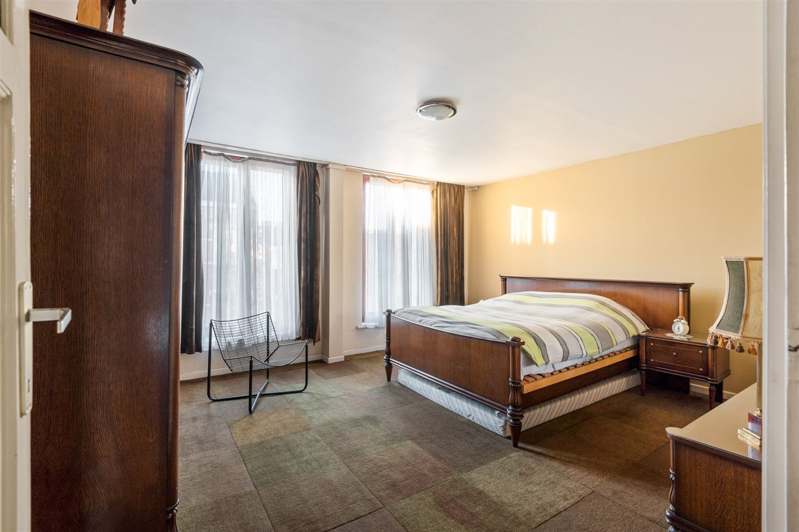 Te renoveren burgerwoning met 3 à 4 slaapkamers en tuin. foto 16