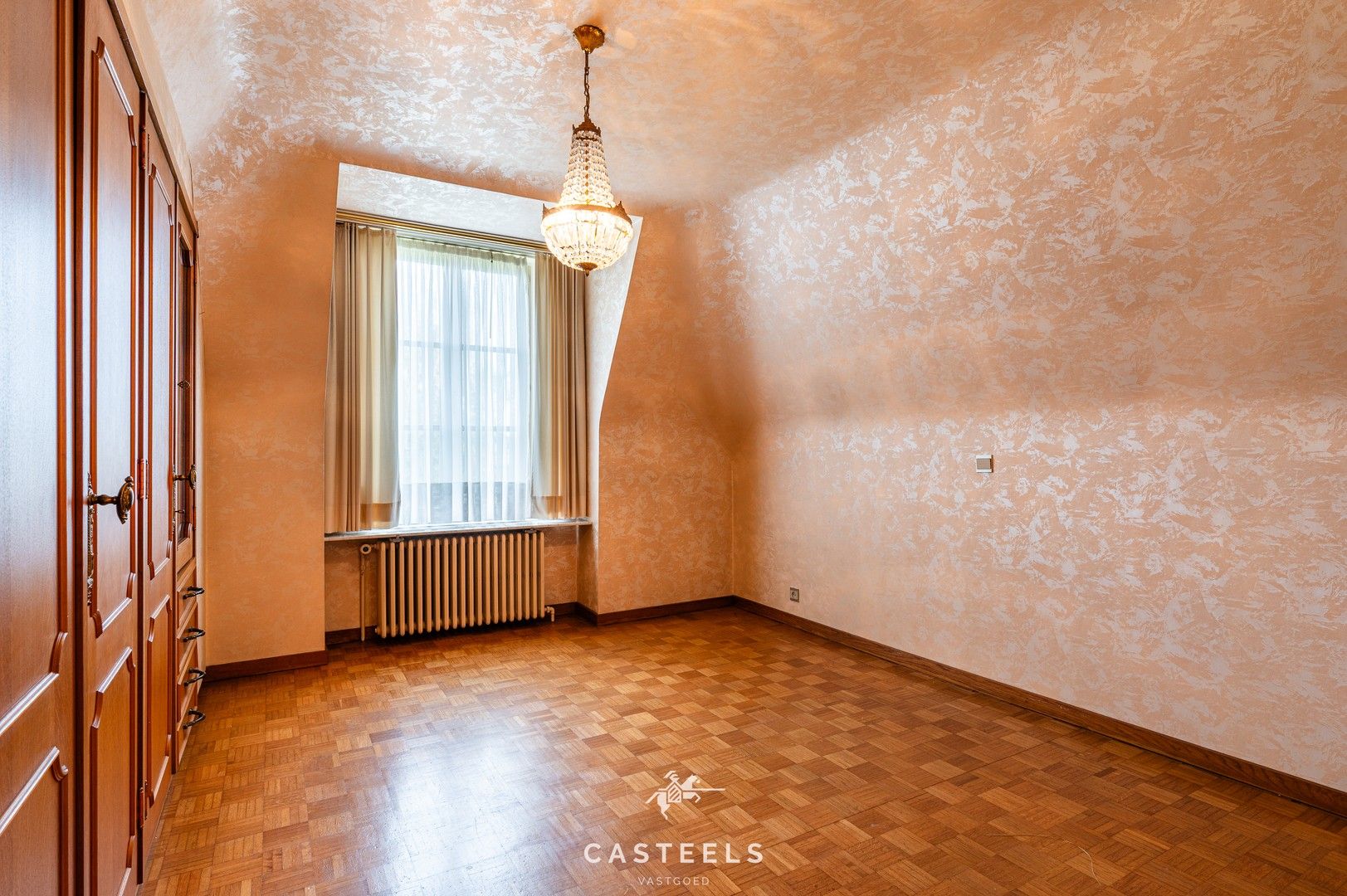 Karaktervolle villa met barokke charme en eindeloze mogelijkheden foto 15