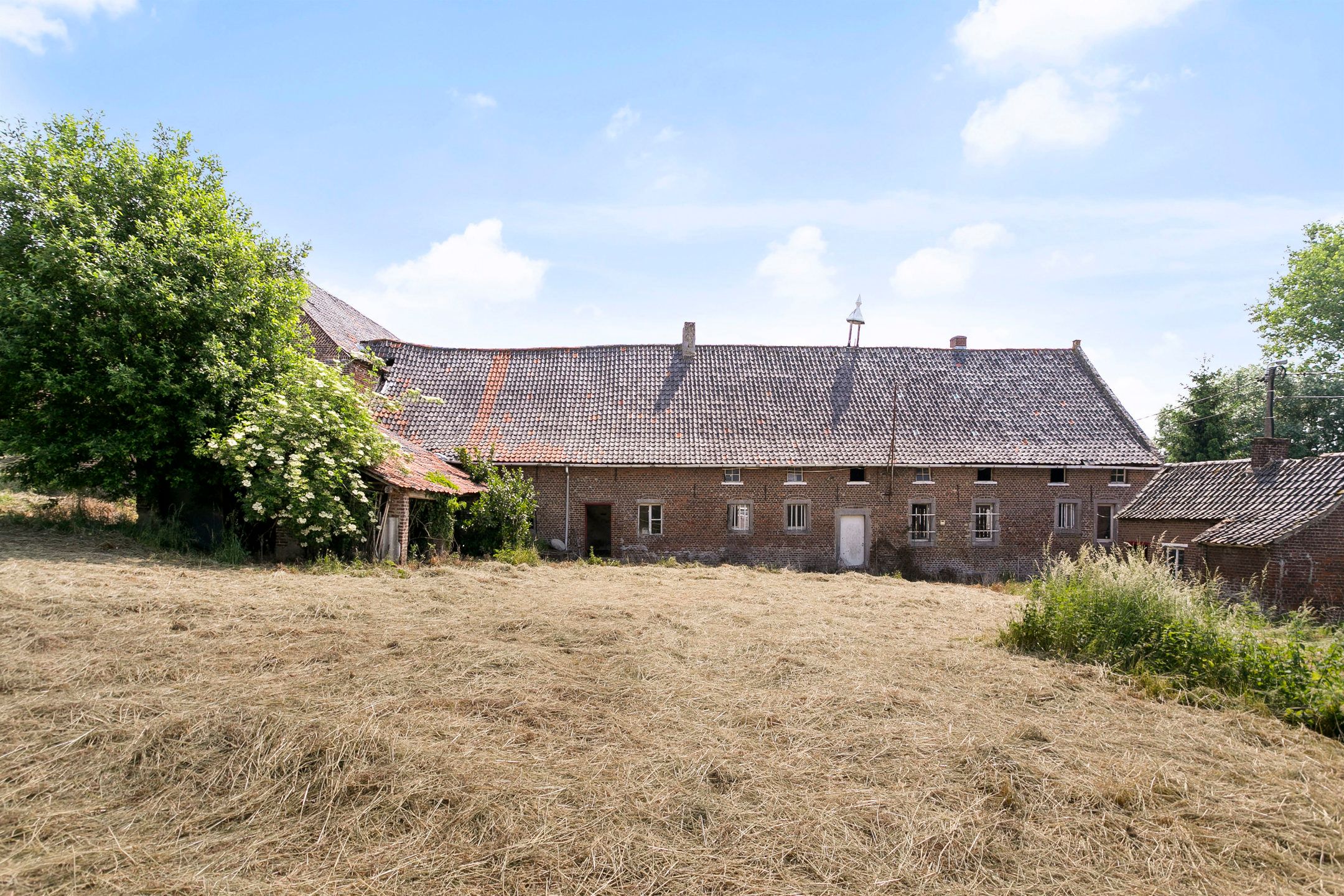 Unieke hoeve op een prachtige locatie in het Pajottenland foto 10