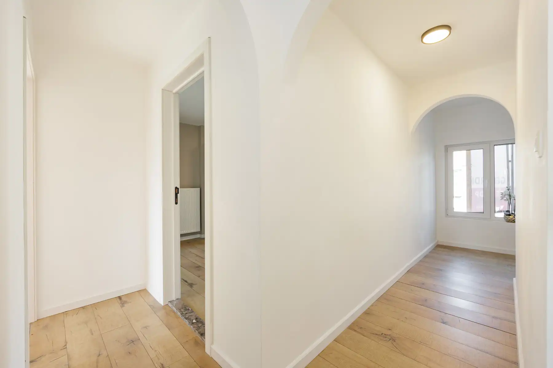 Recent gerenoveerde woning met 2 slpks nabij het centrum foto 21