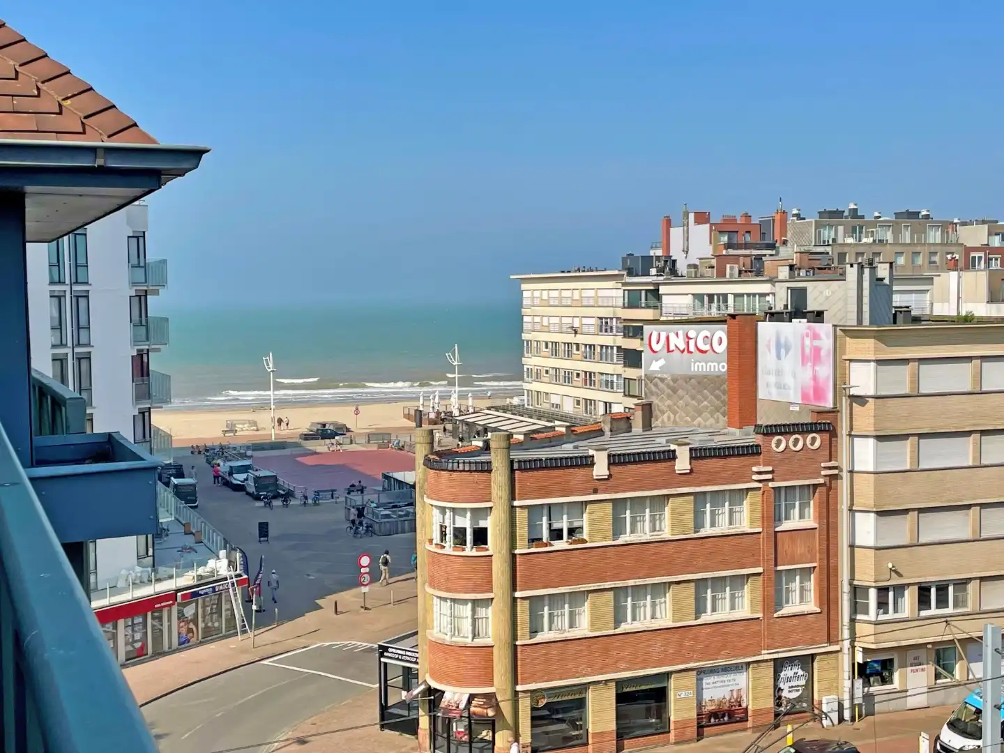 Instapklaar appartement i/h centrum van Sint-Idesbald. foto 2