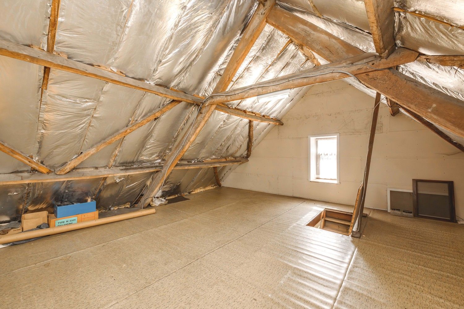 Halfopen woning met ruime tuin in centrum Ruiselede. foto 17