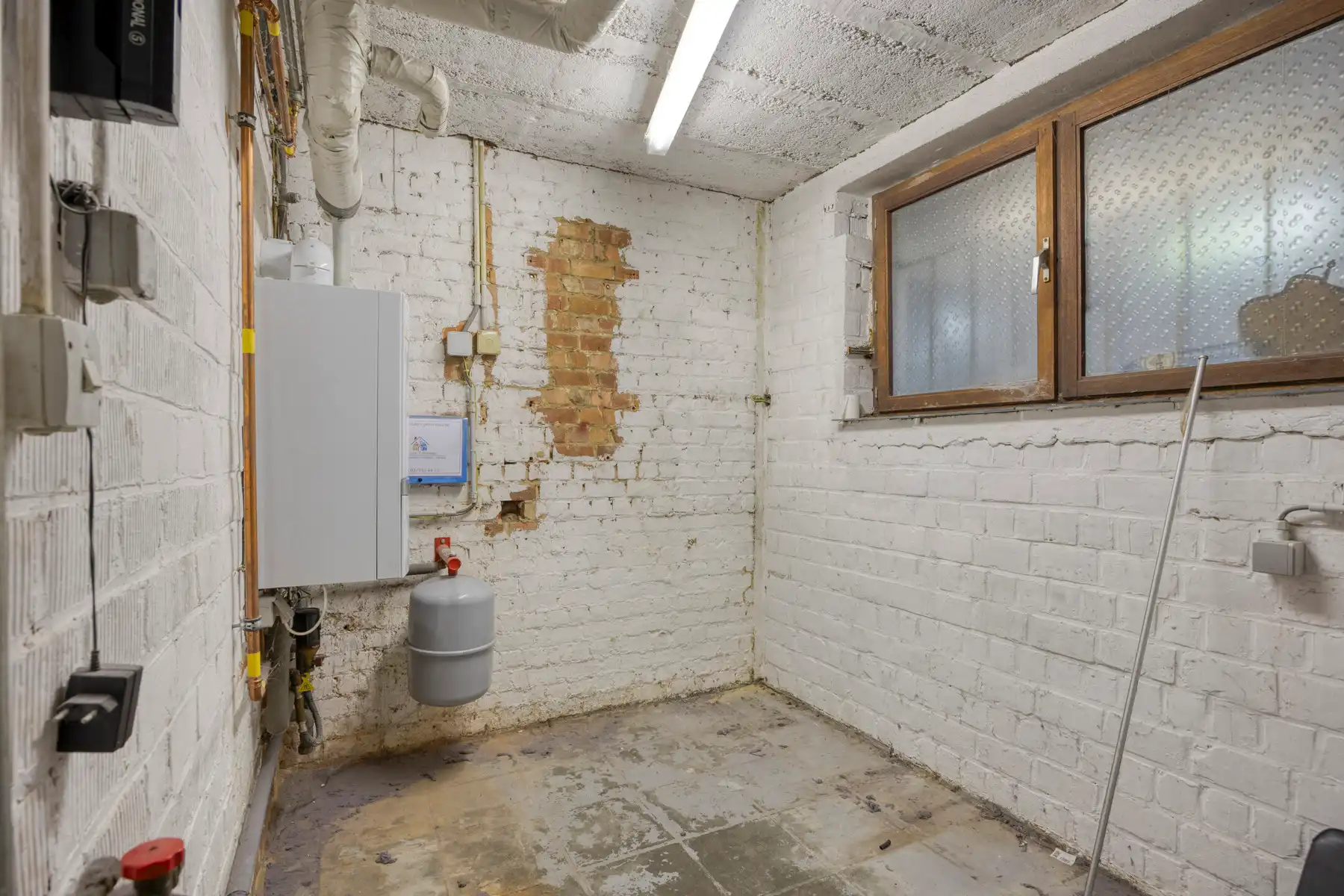Woning met 4 slaapkamers, garage en tuin foto 24