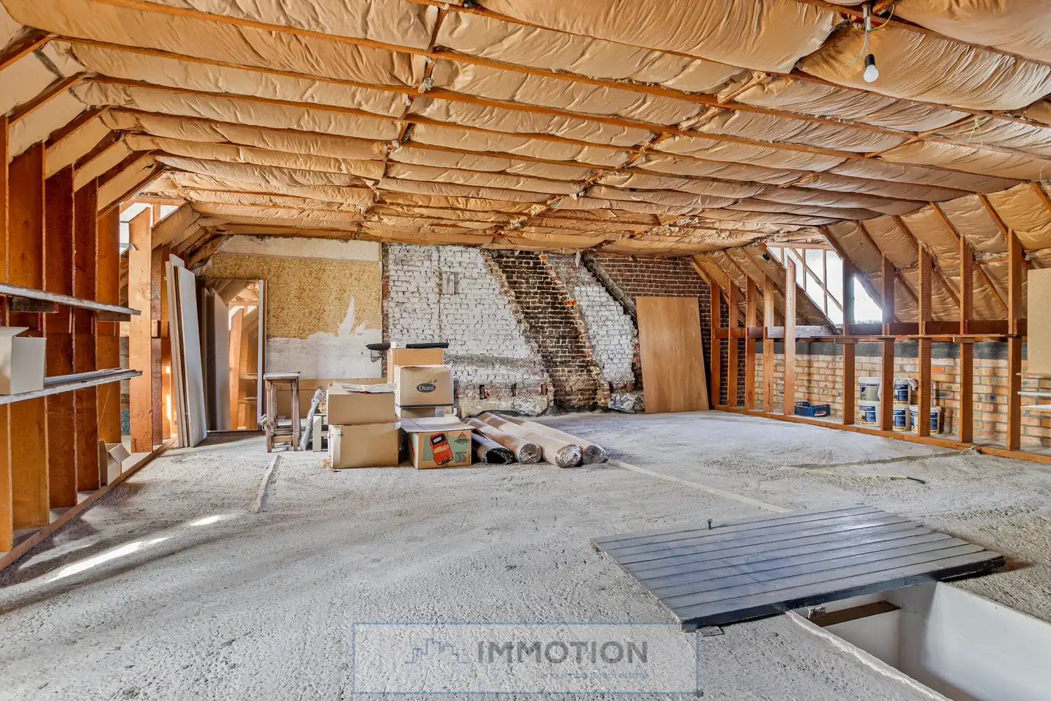 Unieke burgerwoning met bijgebouw en tuin foto 20