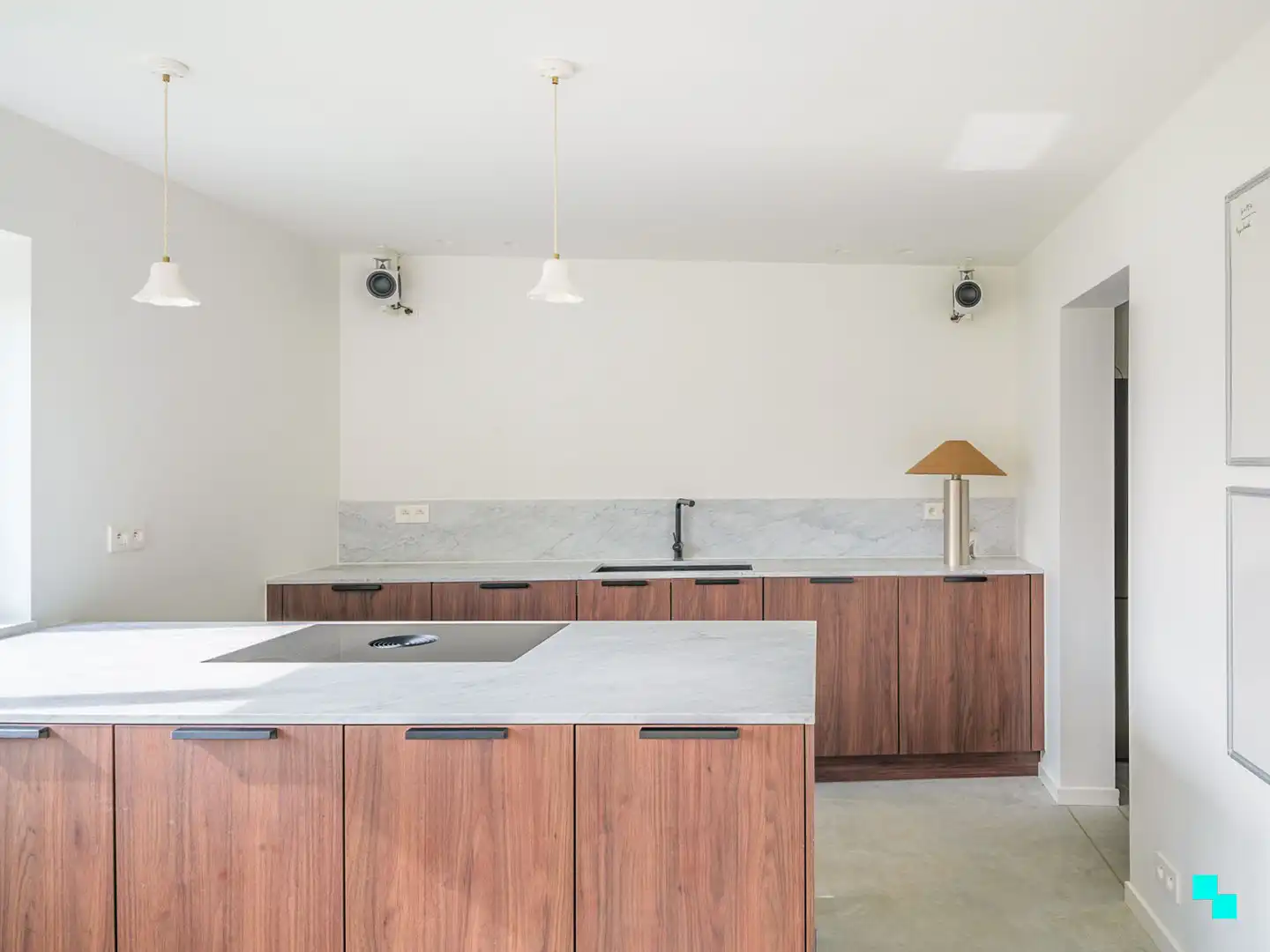 Recent gerenoveerde woning in Valleigebied foto 18