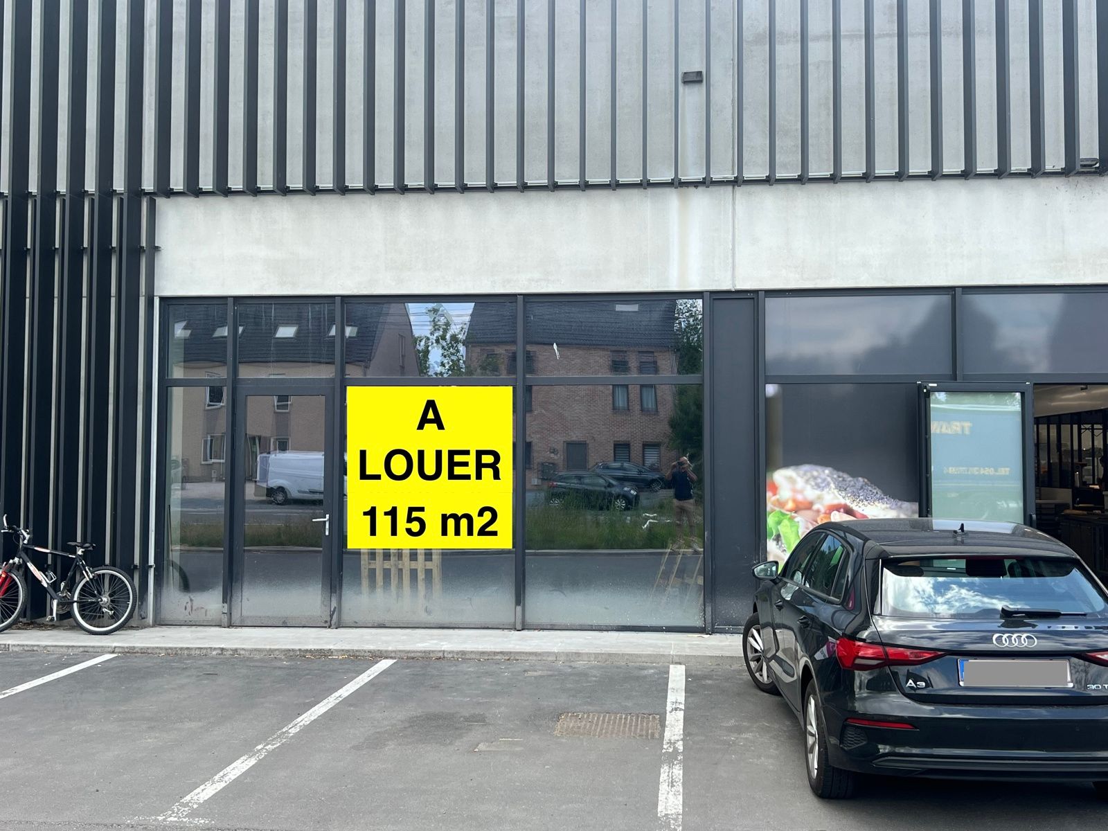 Handelszaak te huur - 115 m2. foto 2