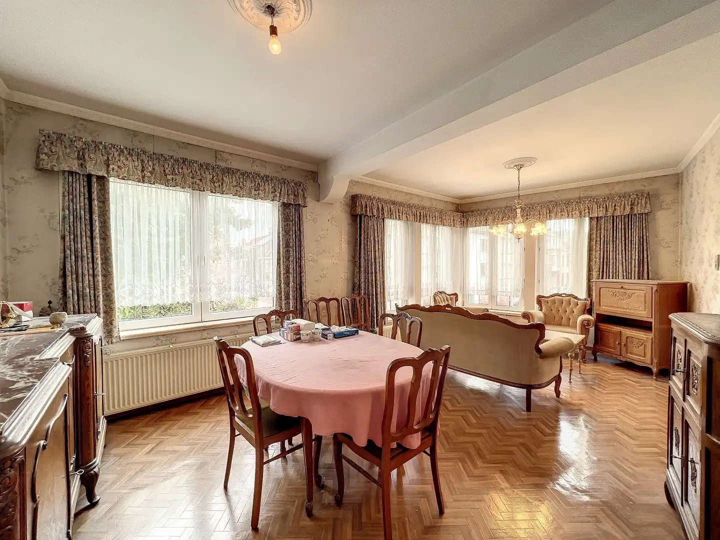 Ruime hoekwoning op gunstige locatie nabij Tennisclub van Oostende. foto 2