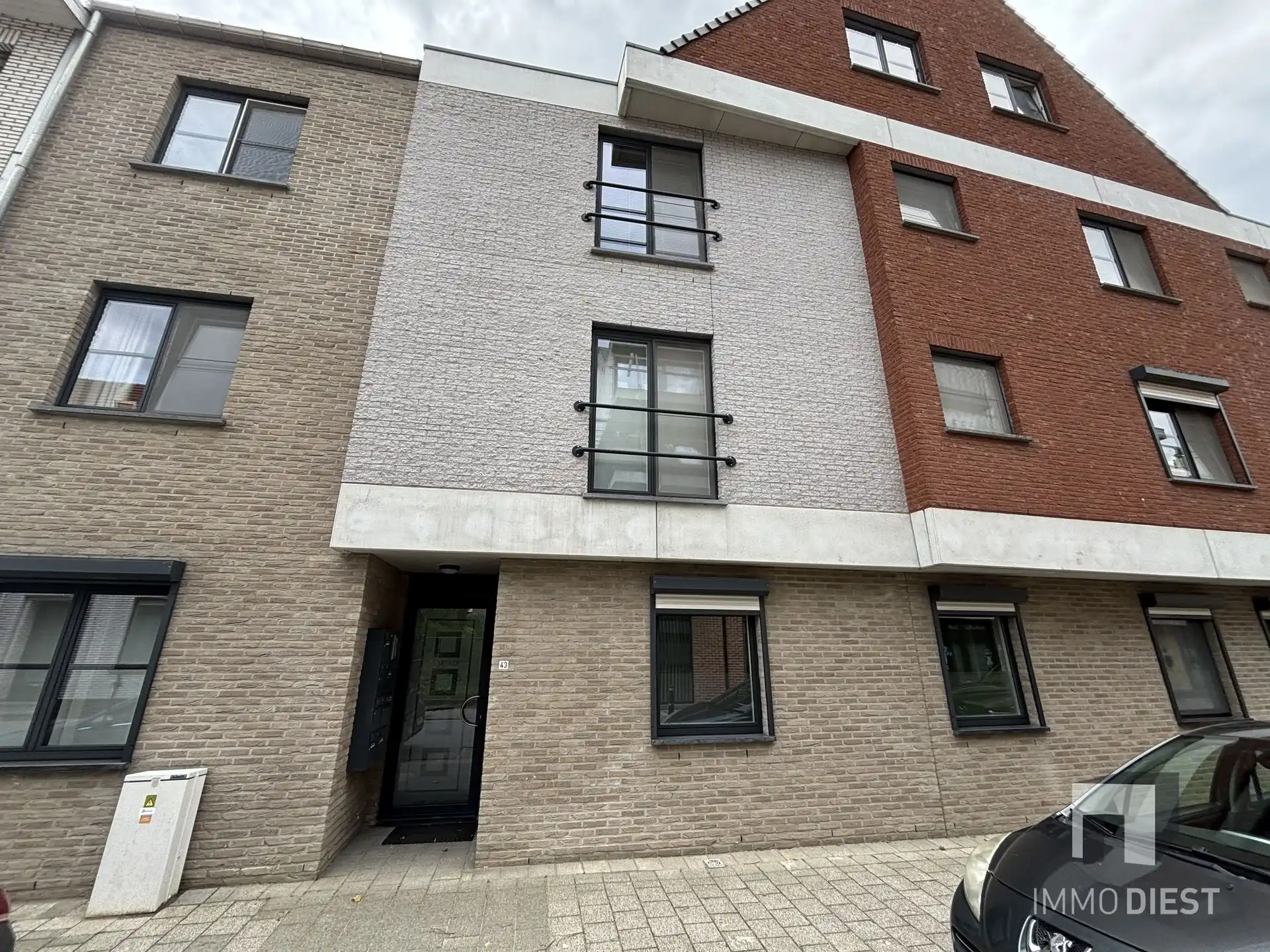 Energiezuinig appartement in centrum met kelder en garagebox foto 41