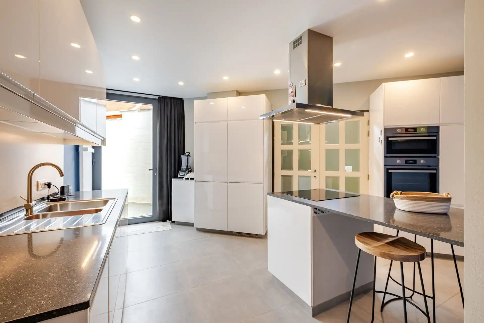Instapklare woning met 3 ruime slaapkamers! foto 15