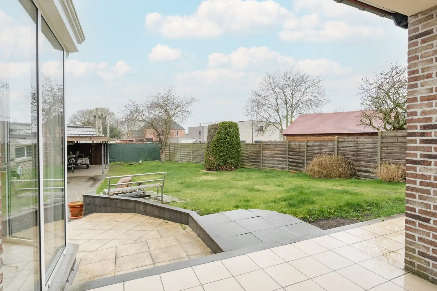 Mooie vrijstaande woning te koop vlakbij het centrum met 4 slaapkamers rustig gelegen op 10a10ca. foto 43