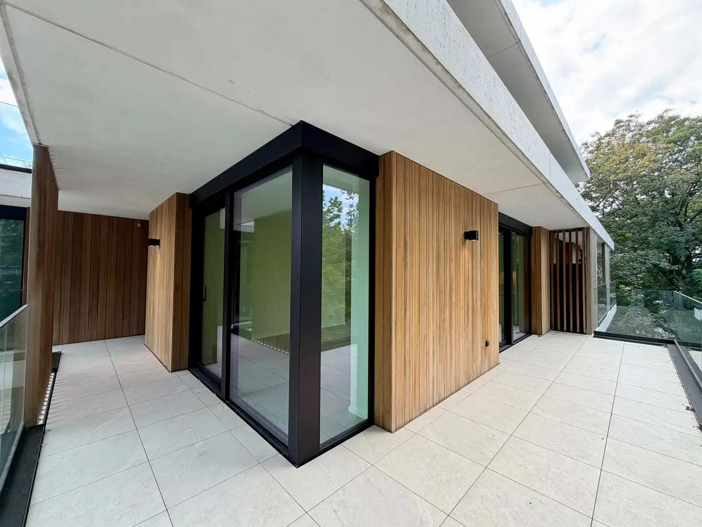 Modern appartement op toplocatie in Rumbeke! foto 9