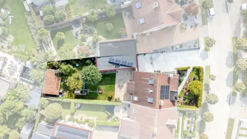 Lichtrijke, instapklare halfopen bebouwing op een droomperceel (608 m²) in de Schrijverswijk foto 24
