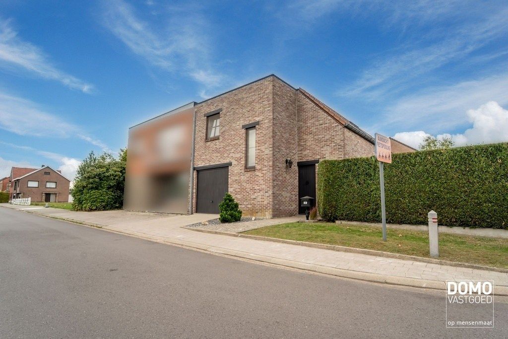 ()=>{if(producerUpdateValueVersion(node),producerAccessed(node),node.value===ERRORED)throw node.error;return node.value} Rijkelstraat 35 - - 3511 Hasselt