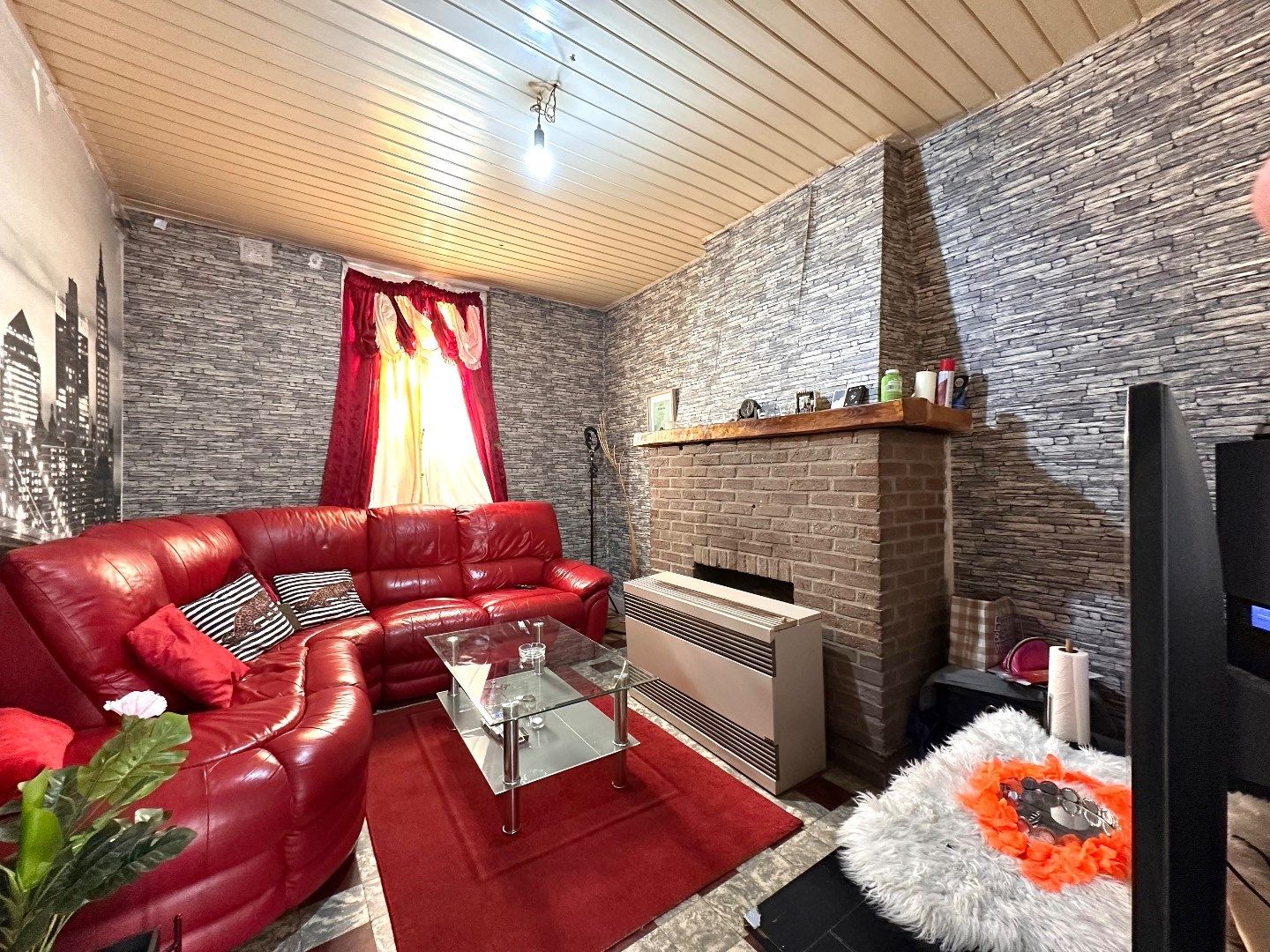 Te renoveren woning met tuin op toplocatie in Tongeren. foto 3