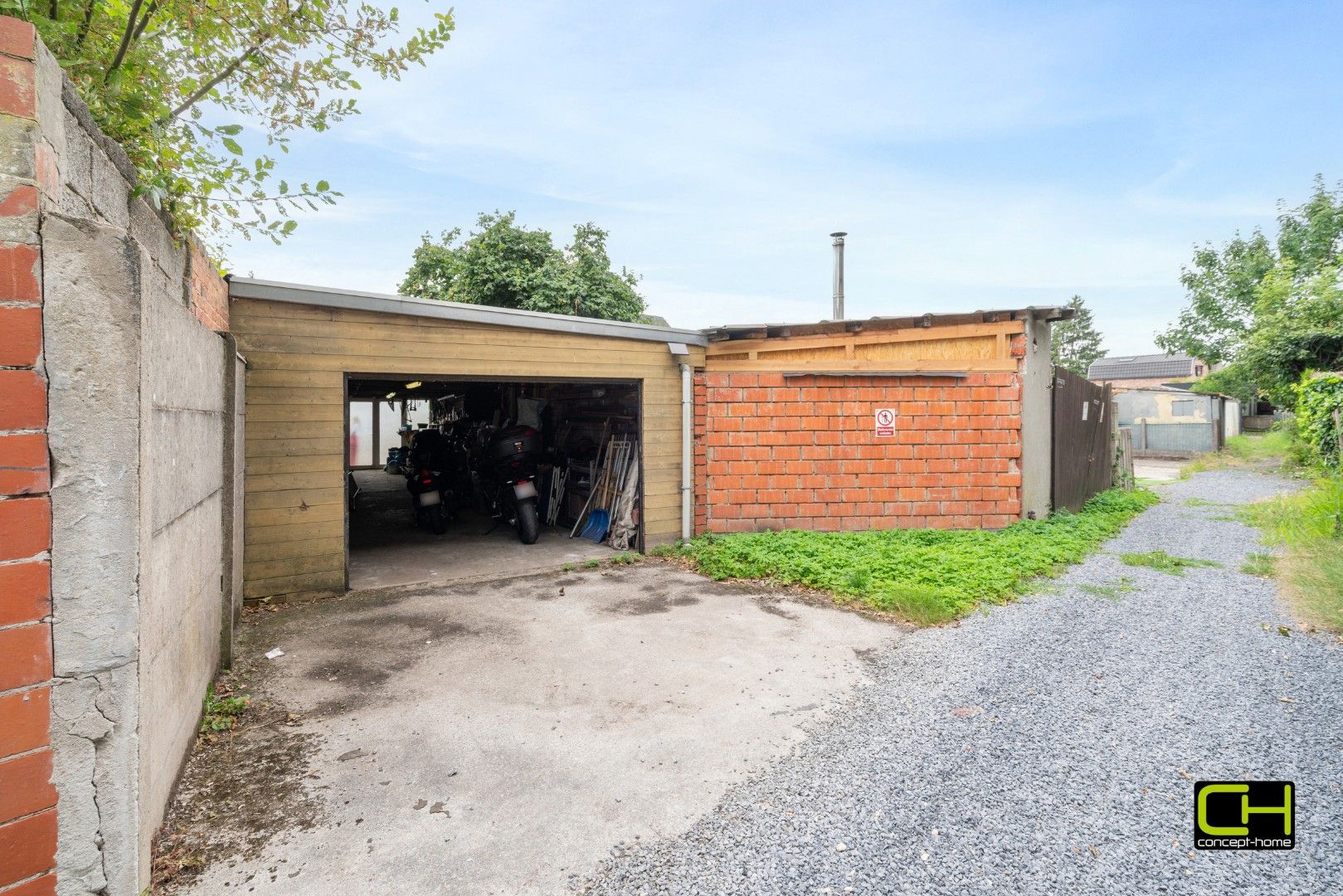 Woning met ruime garage, tuin en 2 slaapkamers foto 14