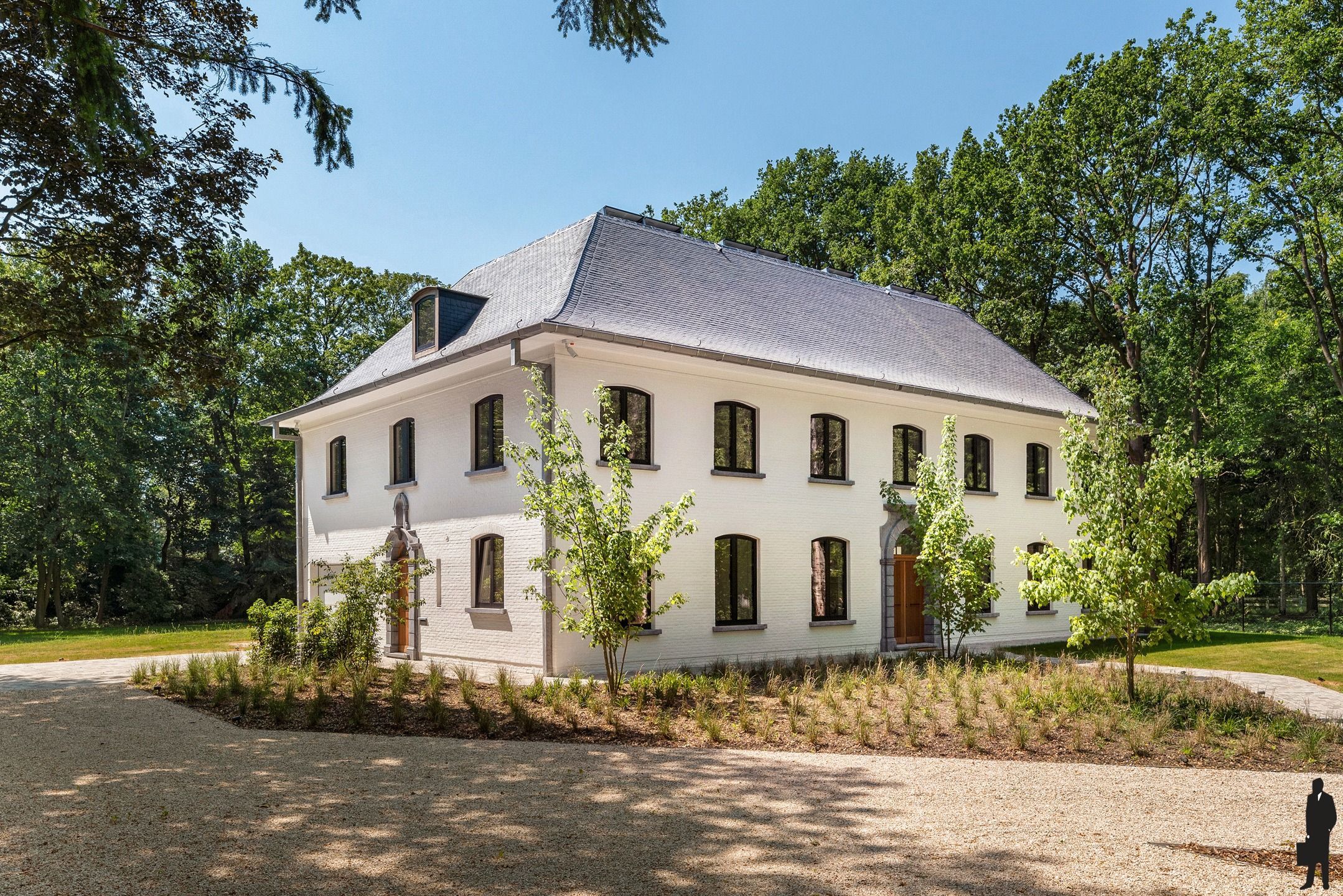 Gerenoveerde villa (ca. 3.628 m²) in een doodlopende straat! foto 2