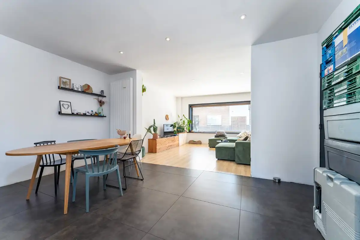 Ruime gerenoveerde woning met 4 slaapkamers in het centrum foto 4