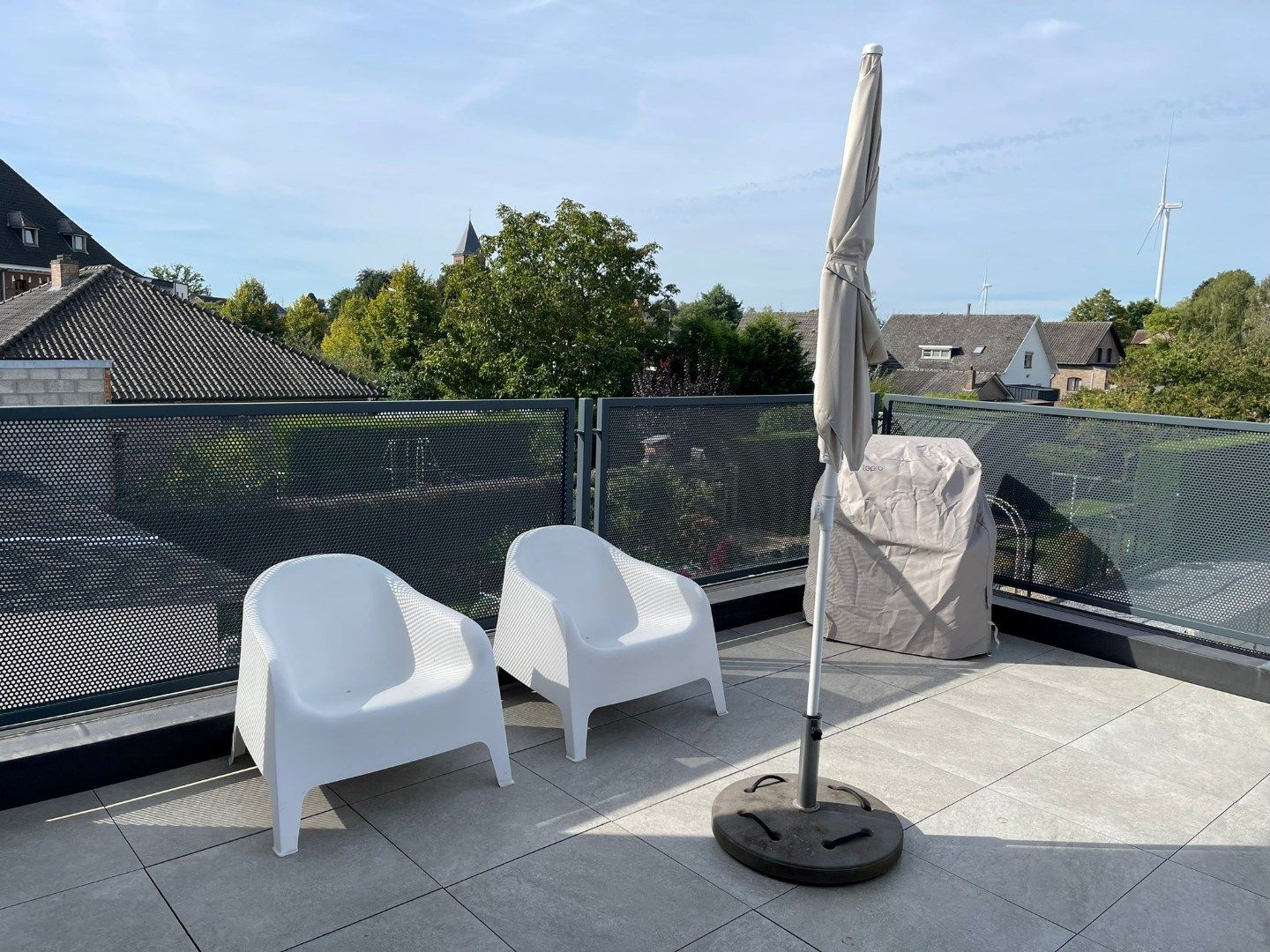 Moderne duplex van 130m² met 3 slaapkamers en parking te Dilsen foto 12