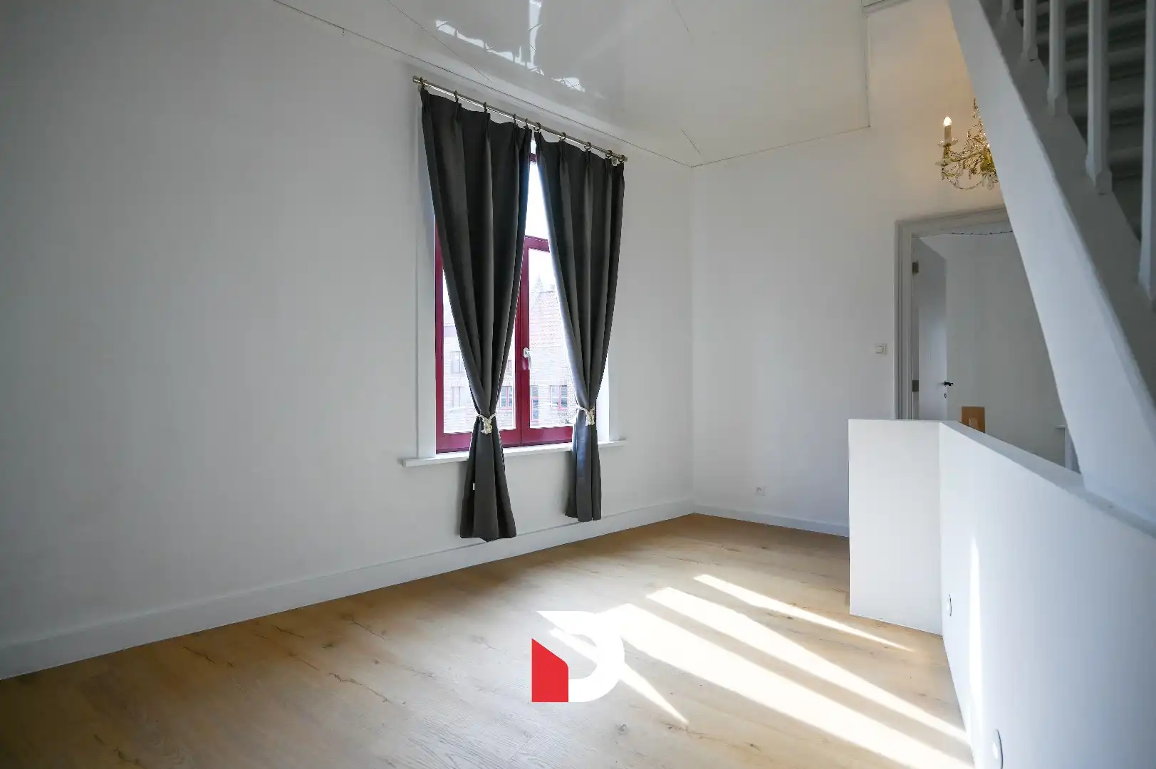 Bijzonder fraai gerenoveerde hoekwoning nabij de Coupure in hartje Brugge foto 24