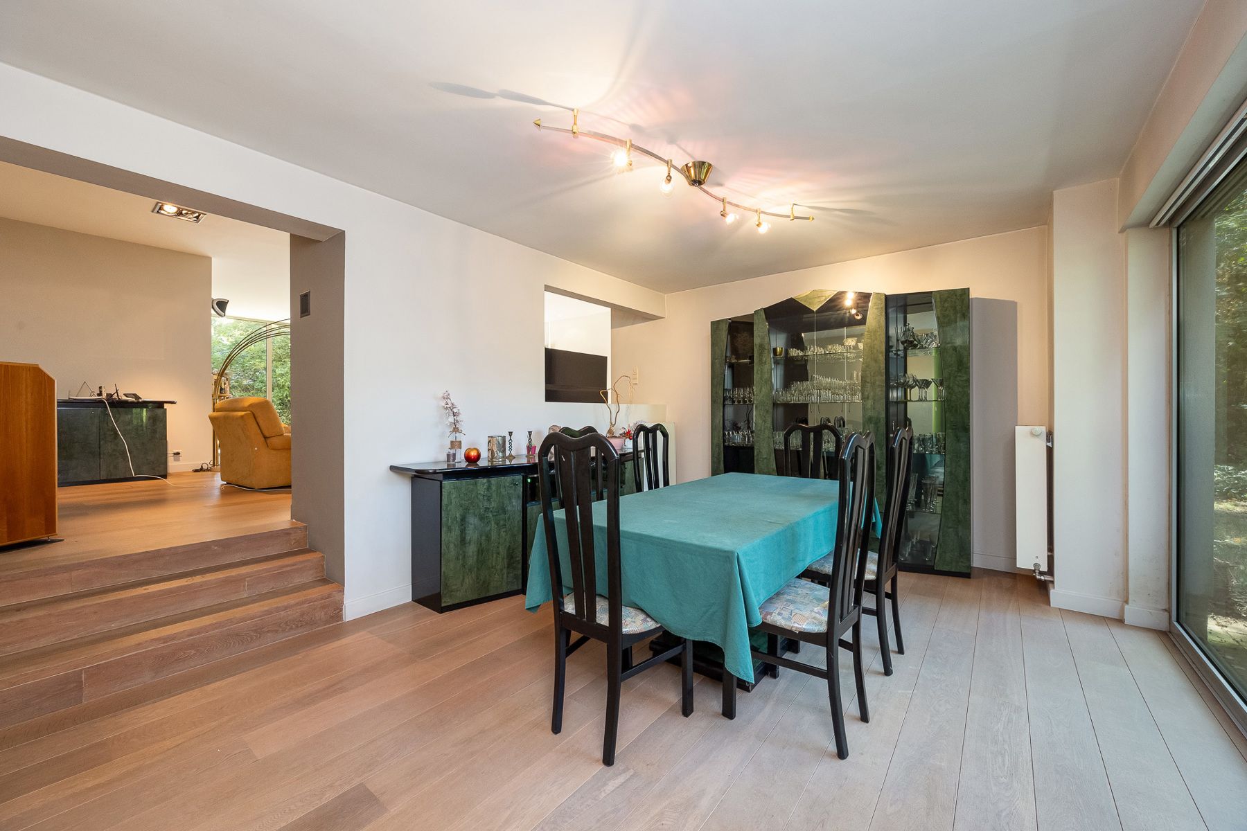 Ruime en lichtrijke villa met 4 à 5 slaapkamers en zwembad foto 13