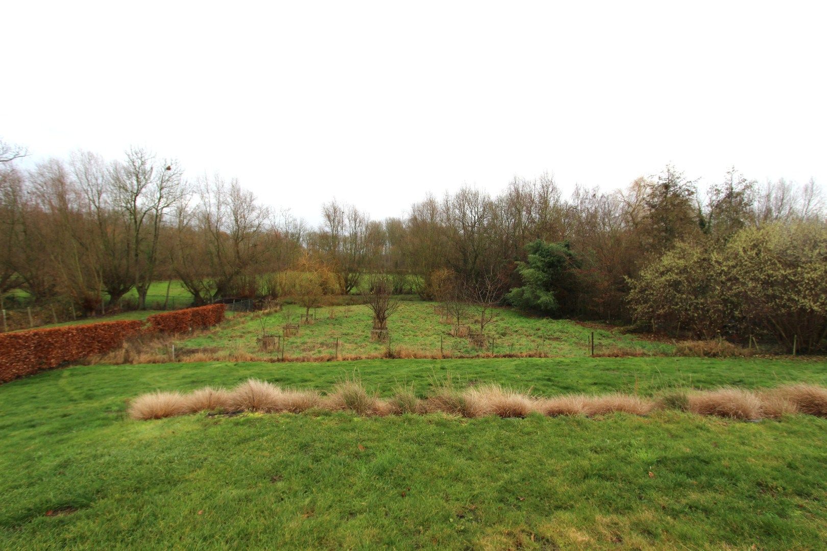 RUIME WONING VAN 390 m² MET GROTE TUIN EN ZWEMBAD foto 15