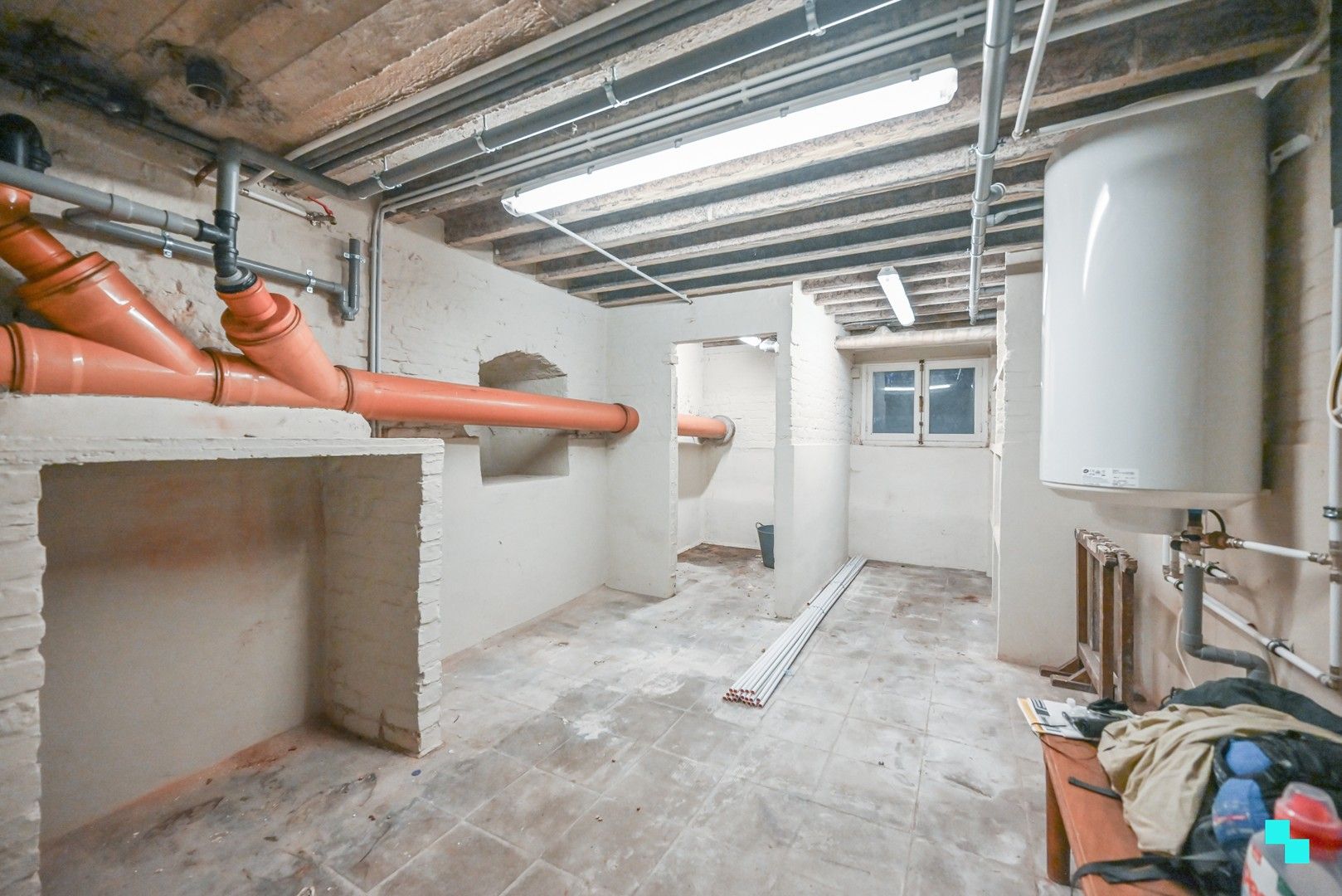 Stijlvol gerenoveerd appartement in hartje Kortrijk foto 22