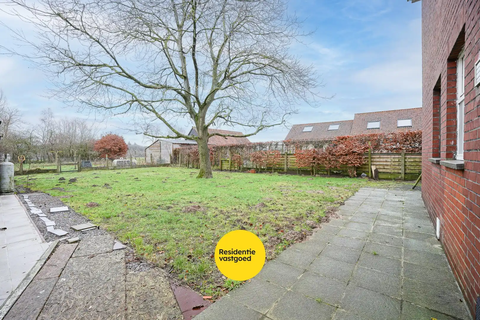 Landelijk gelegen woning op een perceel van 1.361m² foto 2