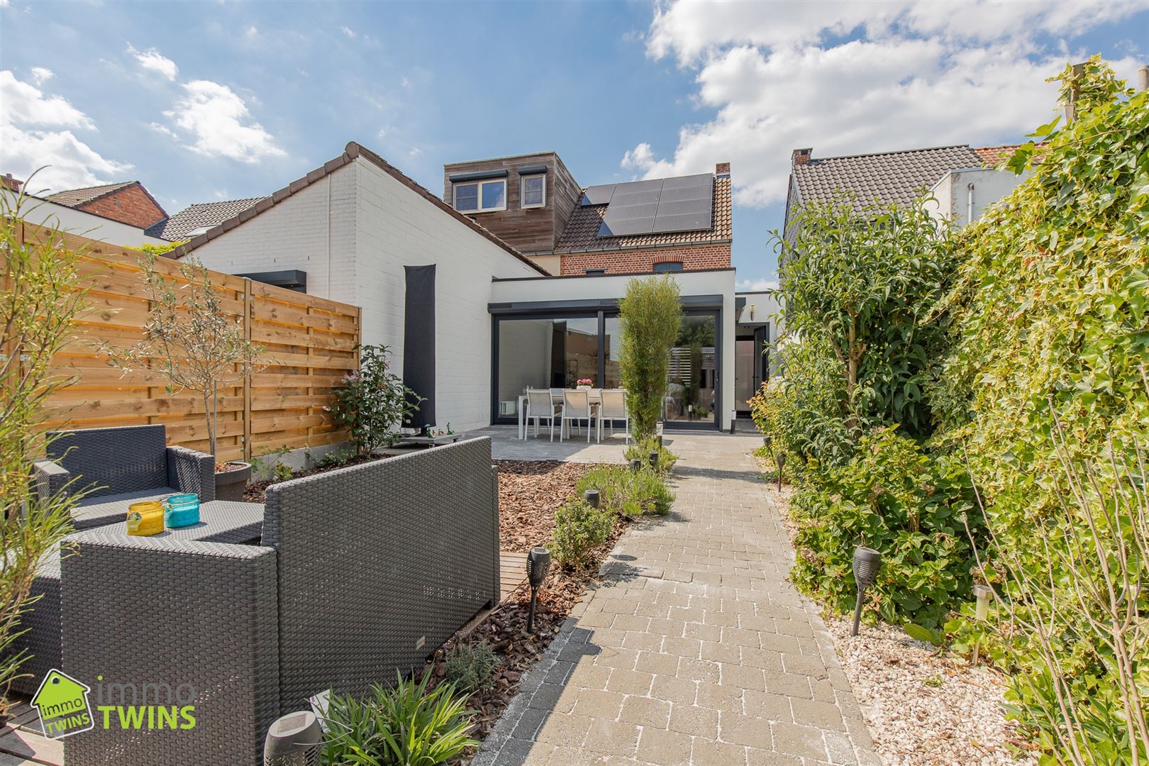 instapklare woning met oprit & tuin te Hamme foto 3