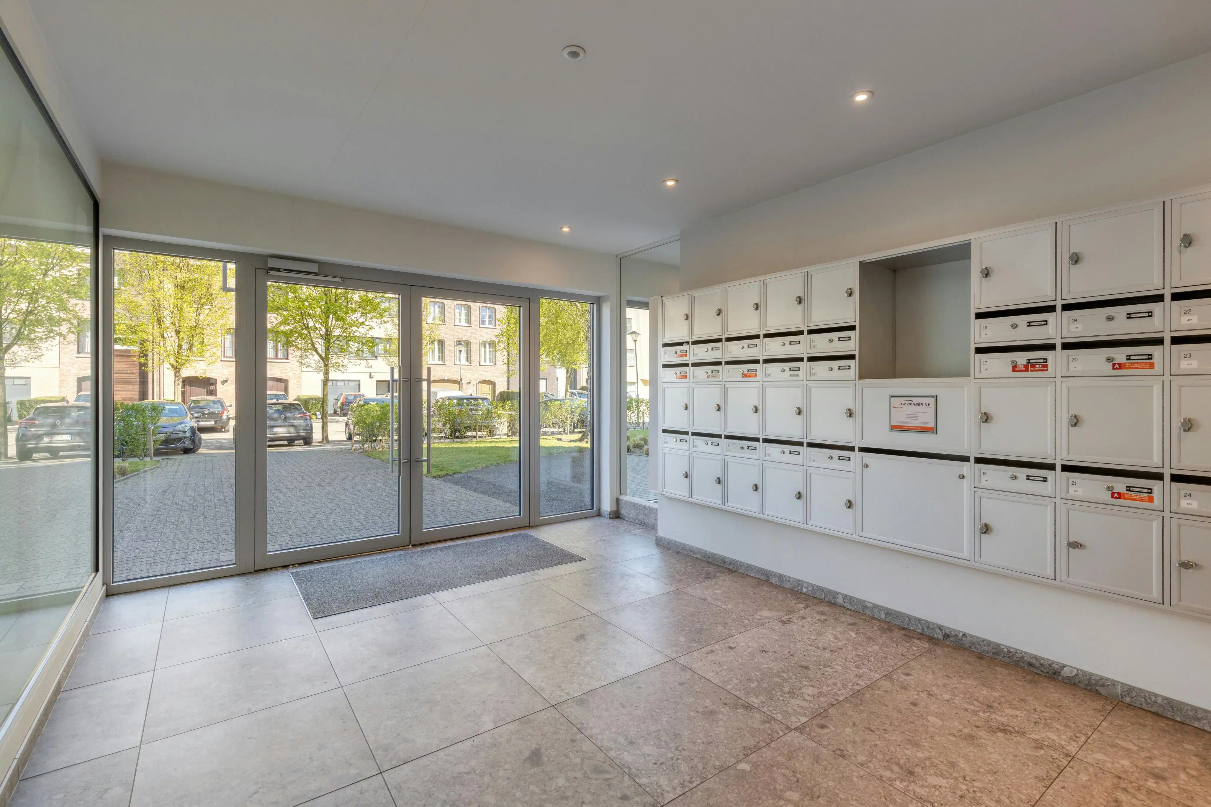 Appartement met 2 slaapkamers, terras en autostaanplaats te koop in Hoboken foto 14