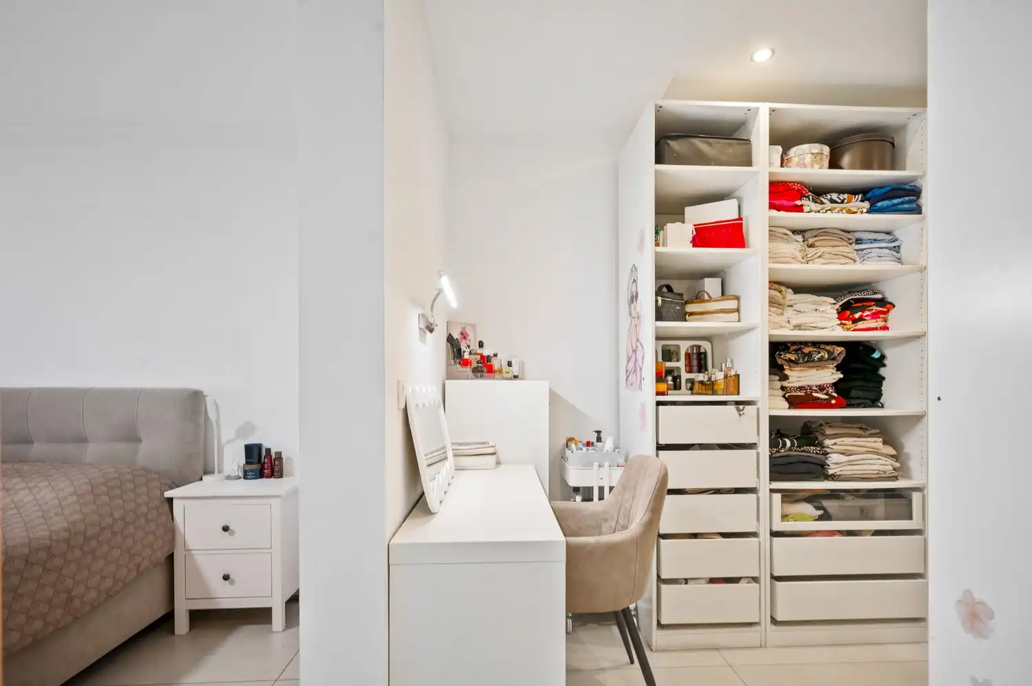 Gerenoveerde woning met 5 slpkrs en 2 badkamers op perceel van 2527m² te Onze-Lieve-Vrouw-Waver foto 14