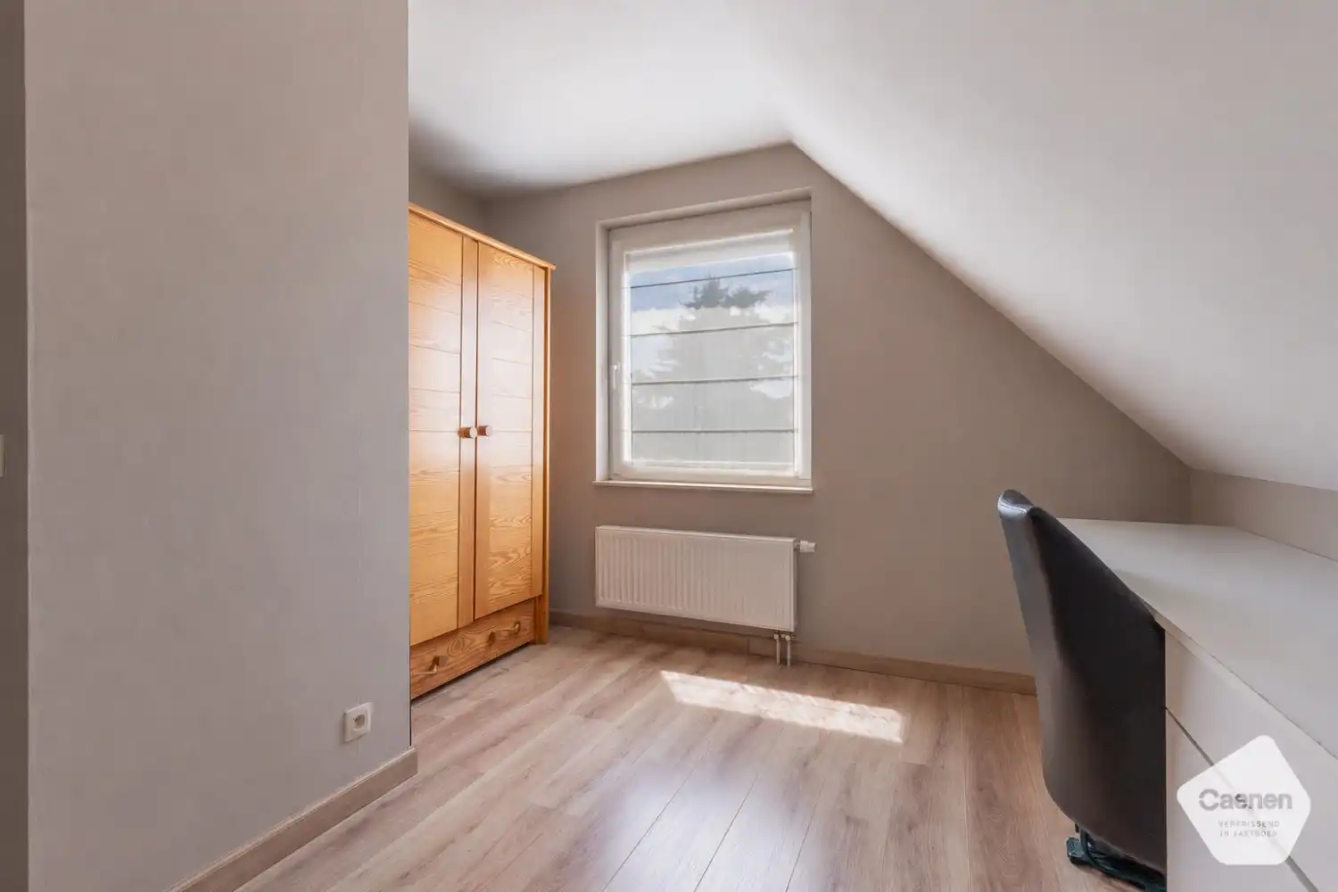Stijlvol en energiezuinig huis met 3 slaapkamers en mooie tuin met uitzichten in Ruddervoorde foto 13