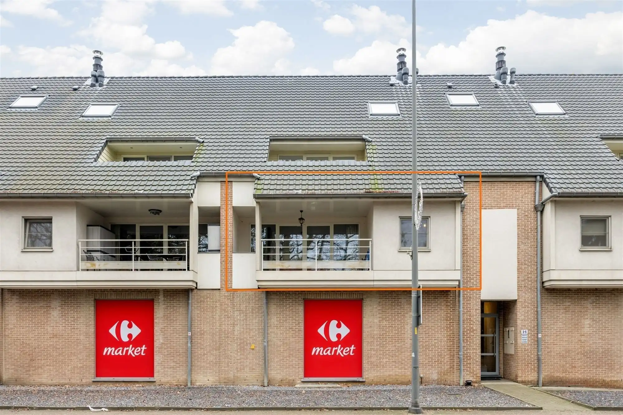 ENERGIEZUINIG APPARTEMENT MET 2 SLAAPKAMERS EN ZEER RUIM TERRAS (50M²) IN HET CENTRUM VAN OOSTHAM foto 4