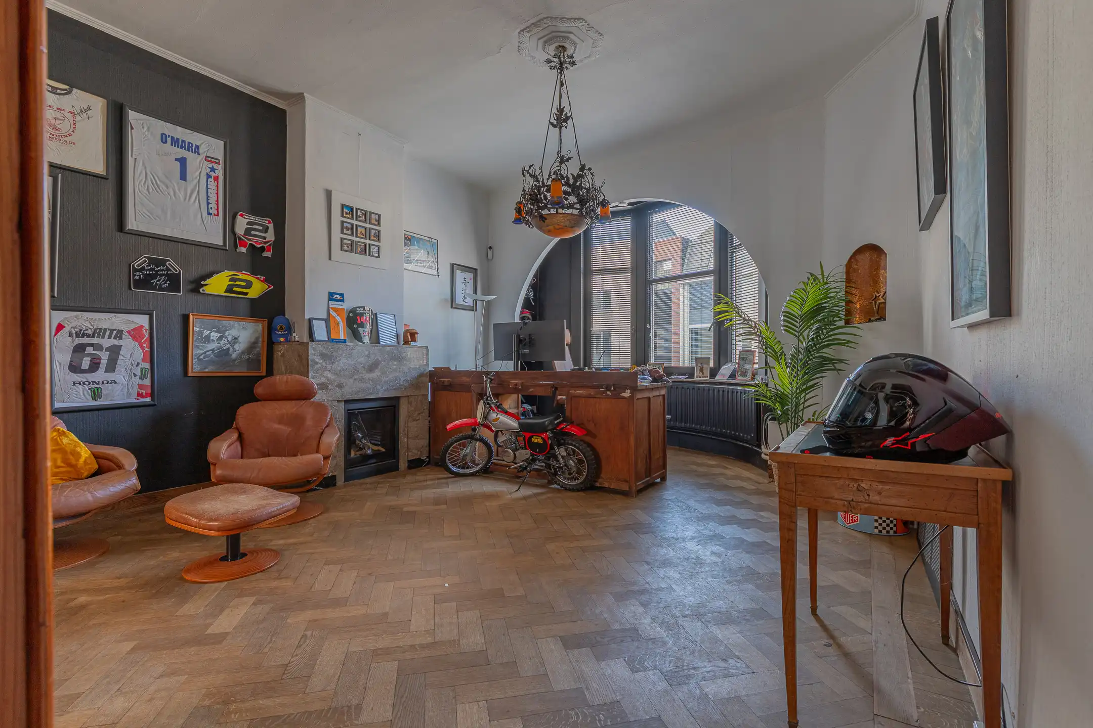 WETTEREN - Karaktervolle woning met 3 kamers in het centrum foto 3