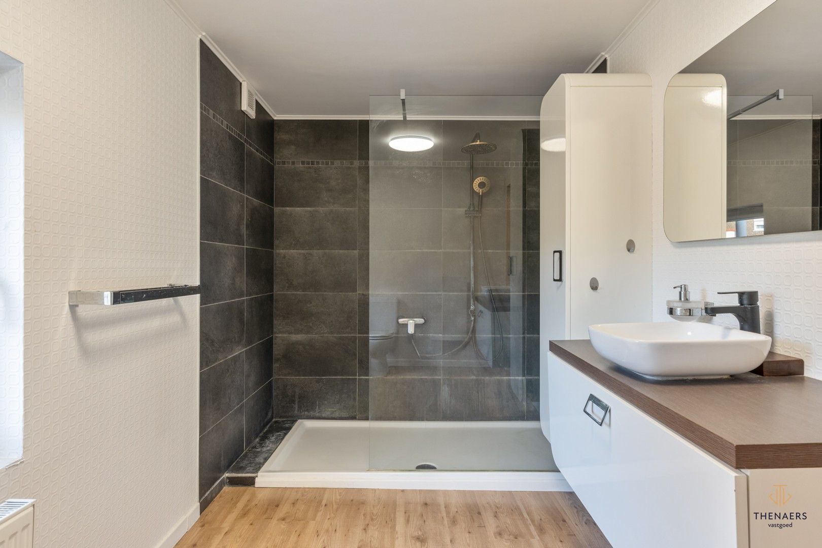 Gezellige, instapklare woning met tuin te Walshoutem (Landen). foto 16