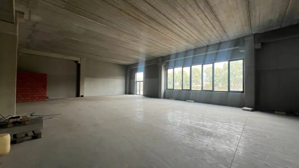 Nieuwbouw magazijn te huur in Pantserschipstraat in Gent foto 4